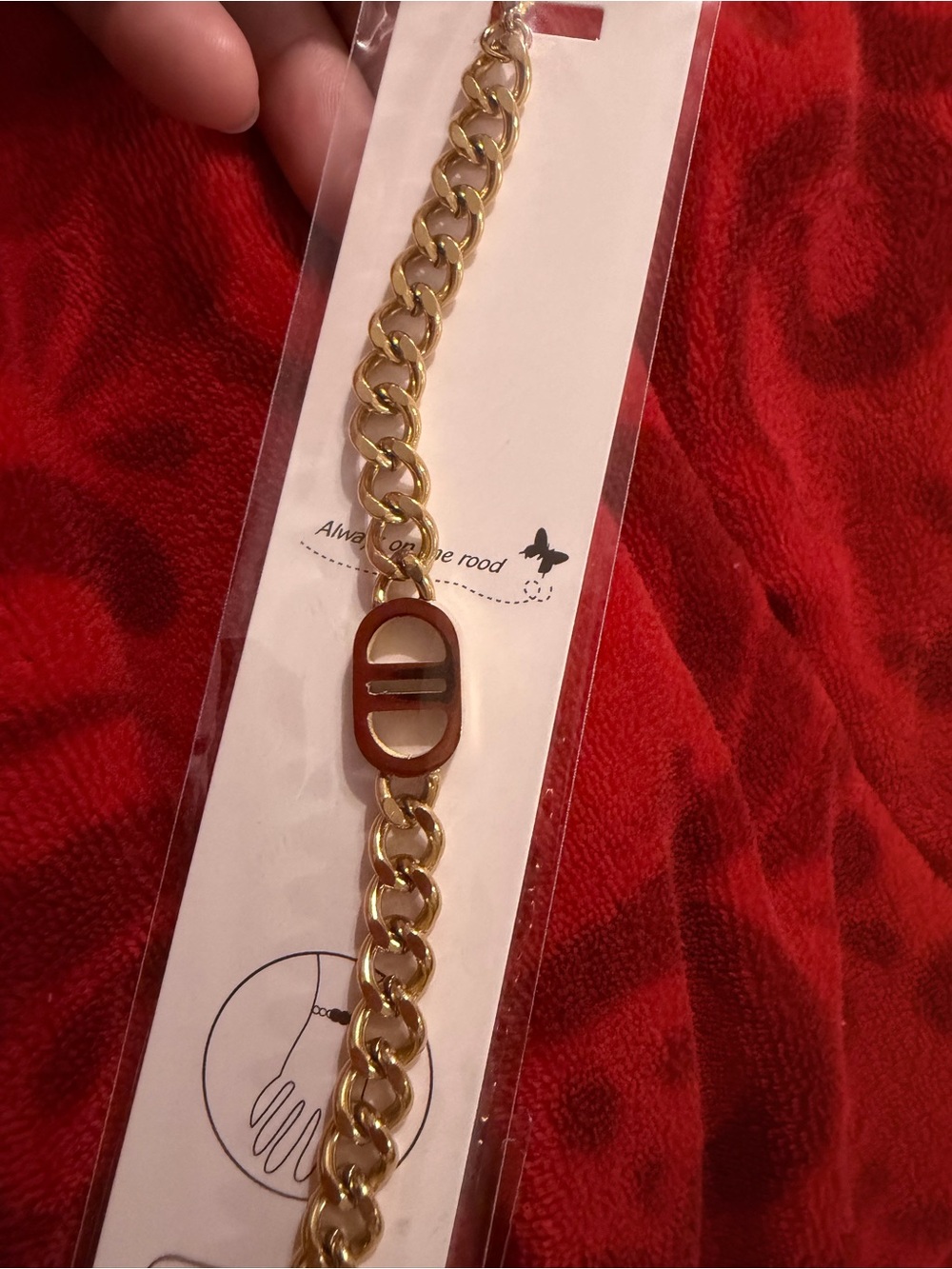 Gold Chain Link Bracelet with Oval Accent - Gold